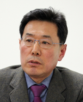 김교웅 서울시의사회 대의원회 의장