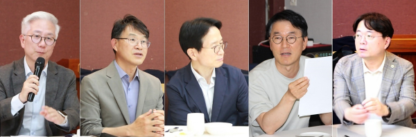 왼쪽부터 박종환 각구회장협의회장, 조성래 강동구의사회장, 정병관 마포구의사회장, 이승신 양천구의사회장, 김철 용산구의사회장